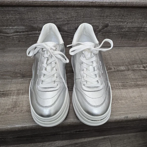 Michael Kors Women's silver and White platform Sneakers size 7.5 - Picture 4 of 9